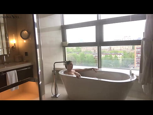 ❤️ Enorme babe die hartstochtelijk haar poesje aftrekt in de badkamer ❤❌ Fucking video at porn nl.myinvest.top ﹏