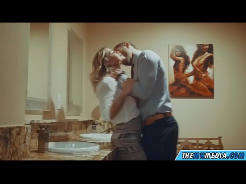 ❤️ Wanneer een rondborstige blondine je verleidt in een openbaar toilet ❤❌ Fucking video at porn nl.myinvest.top ﹏